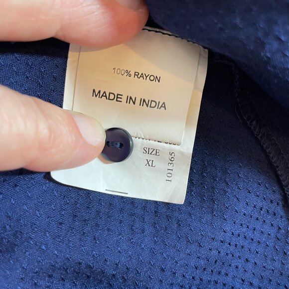 Annabelle 3/4 Sleeve Blouse Size XL Navy Textured Fabric Ruffle Neck Button Down - Picture 9 of 10